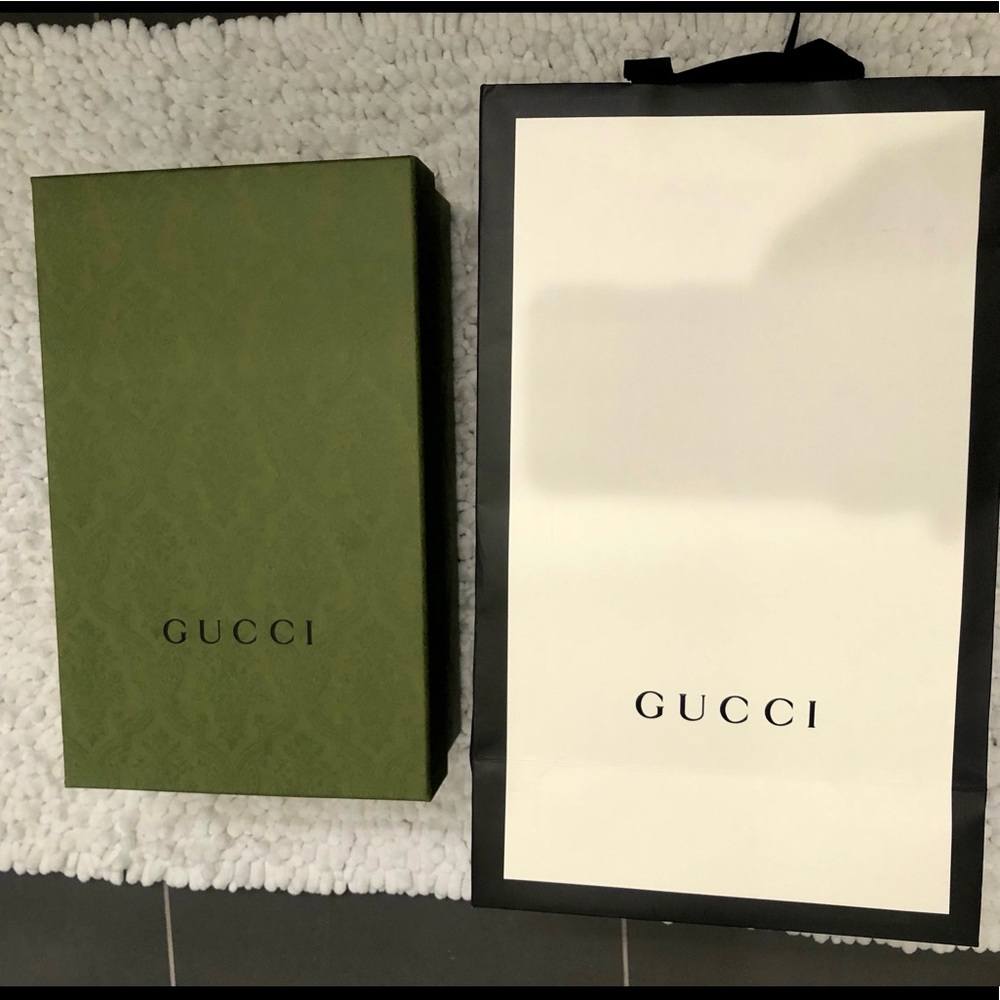 ✨Gucci Disney Sneakers✨ - Picture 8 of 10